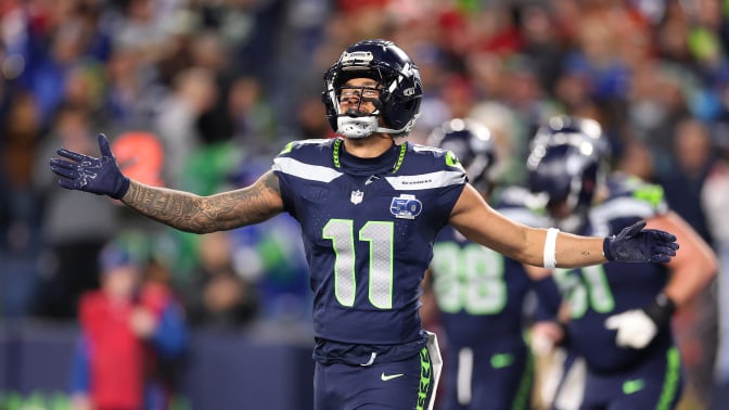  Jaxon Smith-Njigba of the Seattle Seahawks celebrates a touchdown