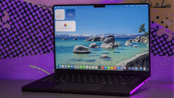 a 14-inch m5 apple macbook pro