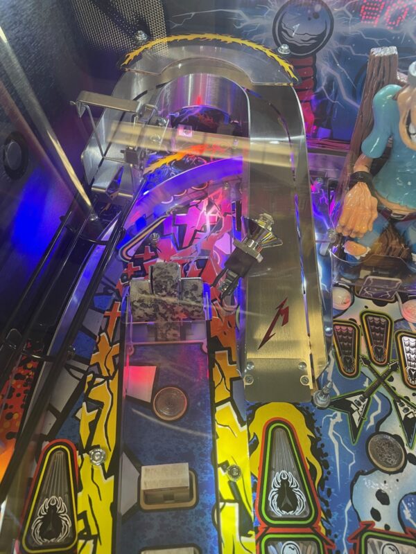 Metallica Road Case Pinball Machine