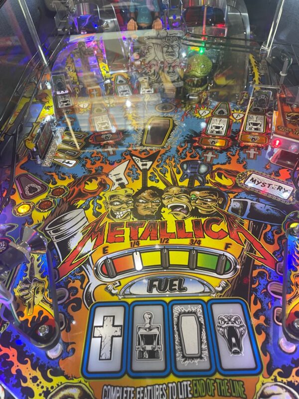 Metallica Road Case Pinball Machine