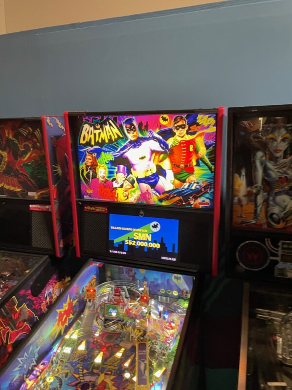 Batman 66 Premium Pinball Machine